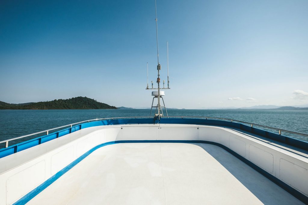 sundeck on smiling seahorse liveaboard